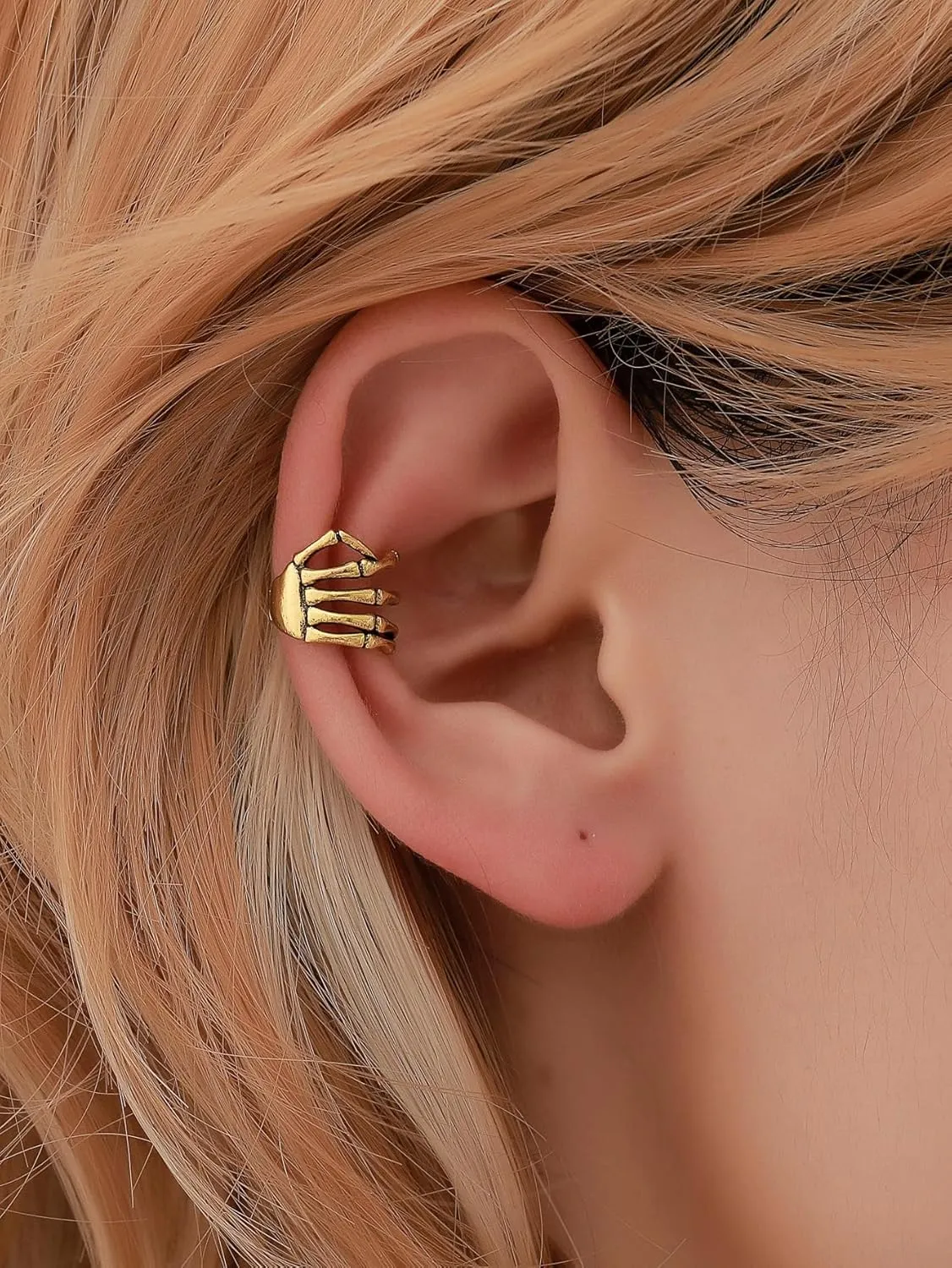 2pcs Skeleton Hand Ear Cuffs Earrings for Women Skeleton Hand Halloween Earrings Halloween Clip Earrings Personalized Earrings For Women