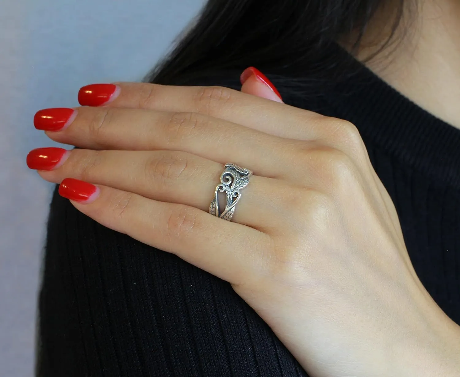 925 Sterling Silver Acacia Leaves Filigree Ring (Comes in Colors)
