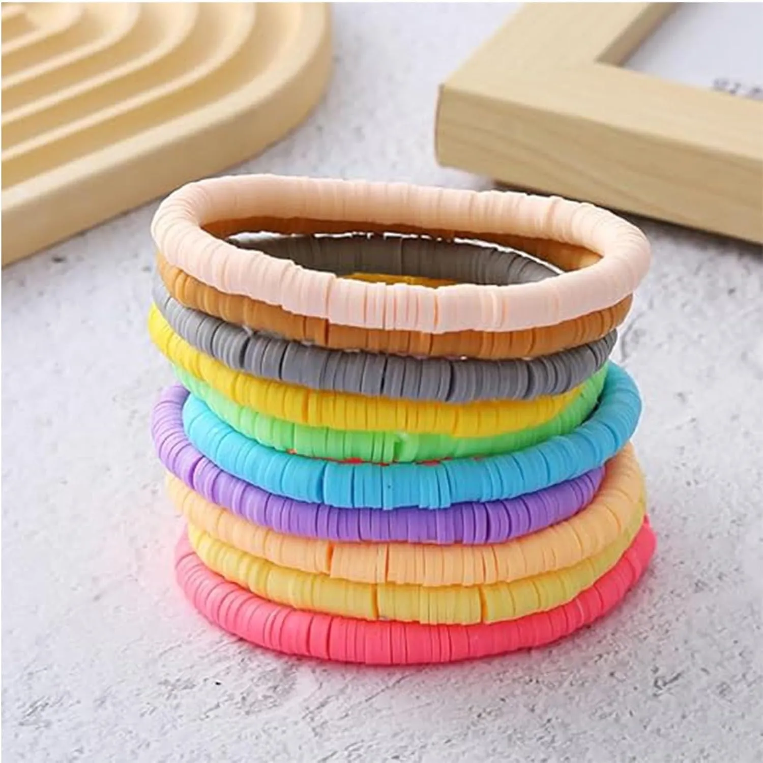 Bohemian Stackable Heishi Vinyl Clay Disc Colorful Beaded Elastic Bracelet Summer Beach Surfer Stacking Stretch Bangle Friendship Handmade Jewelry for Women