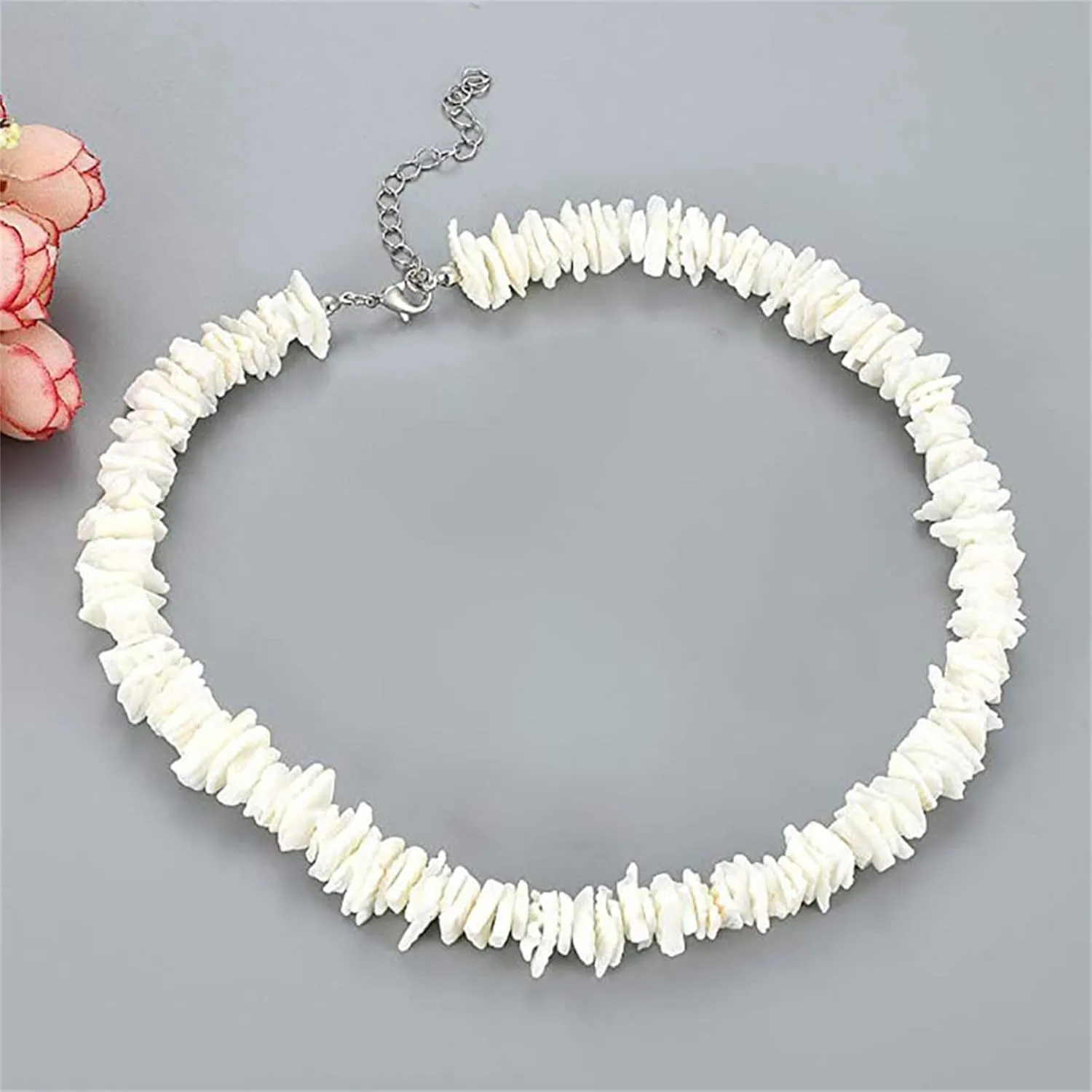 Dreuyet Puka Shell Necklace for Men Women Bohemian Handmade Natural White Colorful Irregular Shell Choker Necklace Adjustable Seashell Necklace Cowrie Hawaiian Summer Beach Boho Jewelry Gifts