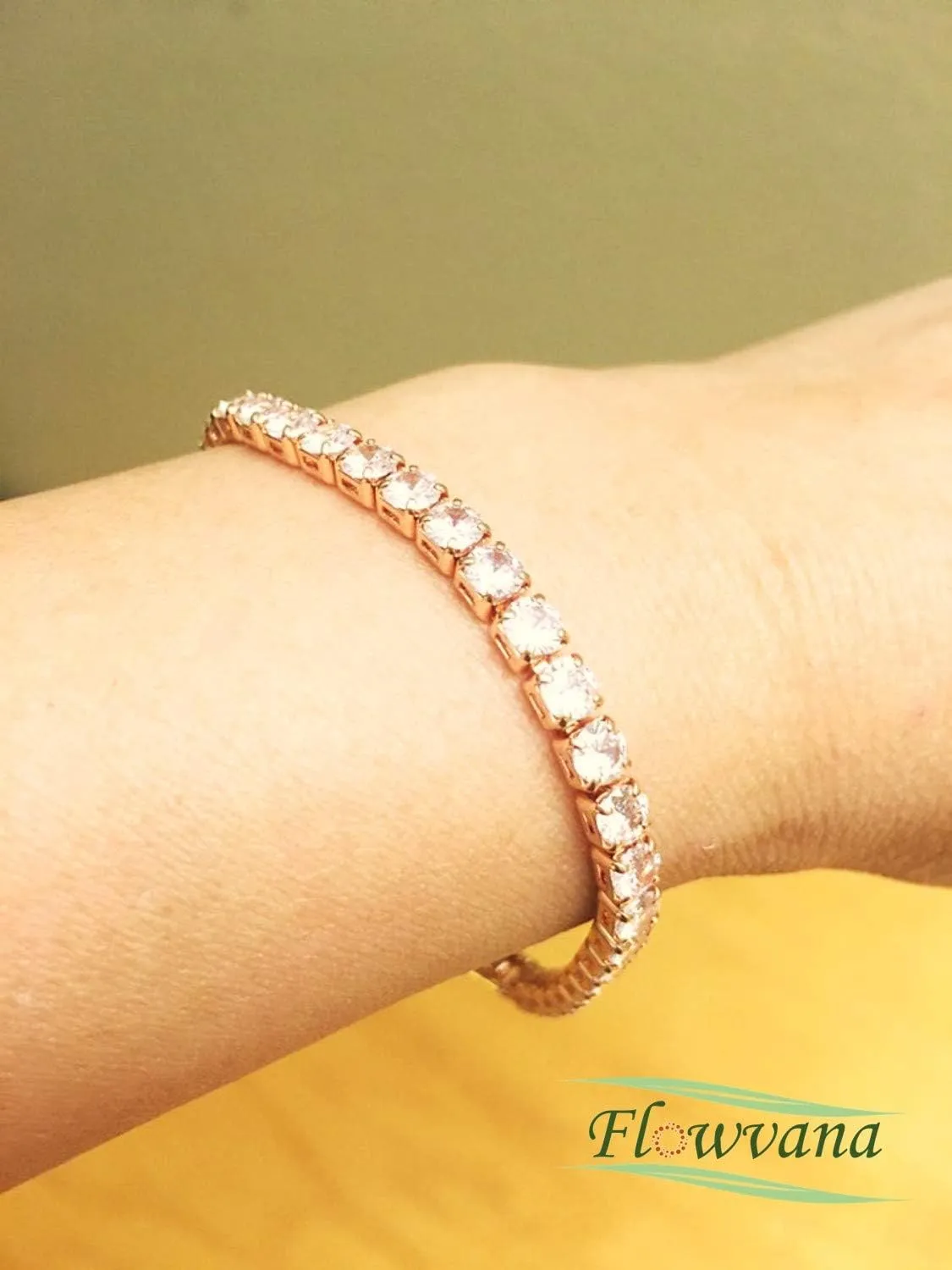 Elegant Design 18K White Gold Plated Luxury Cubic Zirconia Tennis Bracelets for Women