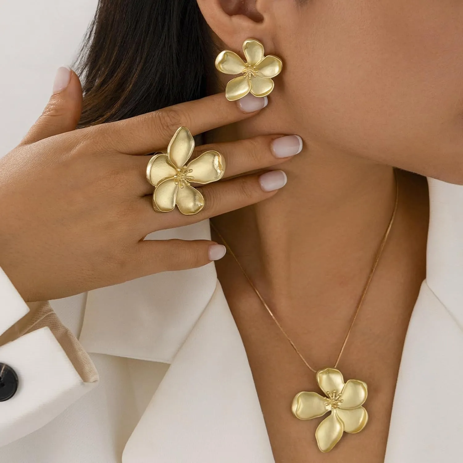 Gold Flower Earrings Necklace Set Flower Jewelry Big Foral Statement Earrings for Women Summer Charm Necklace Beach Vacation Essentials