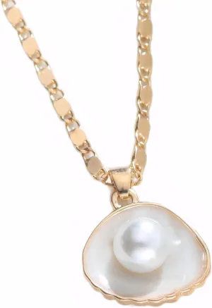 Gold Shell & Pearl Pendant Necklace Boho Beach Jewelry for Women Summer Seashell Accessories