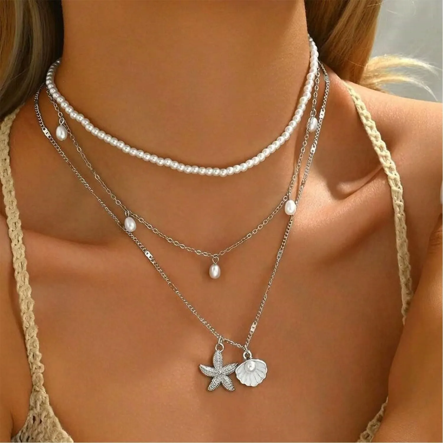 Gold Starfish Necklace for Women Shell Pendant Necklace Layered Boho Pearl Choker Necklace Summer Beach Surfer Jewelry Outfits Accessories