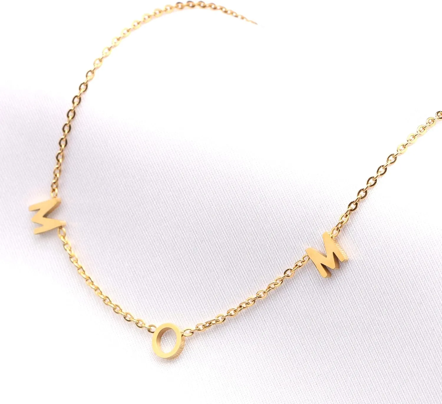 Letter Necklaces for Women Mother Mama Mom Grandma Daughter Love Necklace Perfect Personalized Dainty 18K Gold Plated Stainless Steel Jewelry Birthday Mother's Day Christmas Gifts