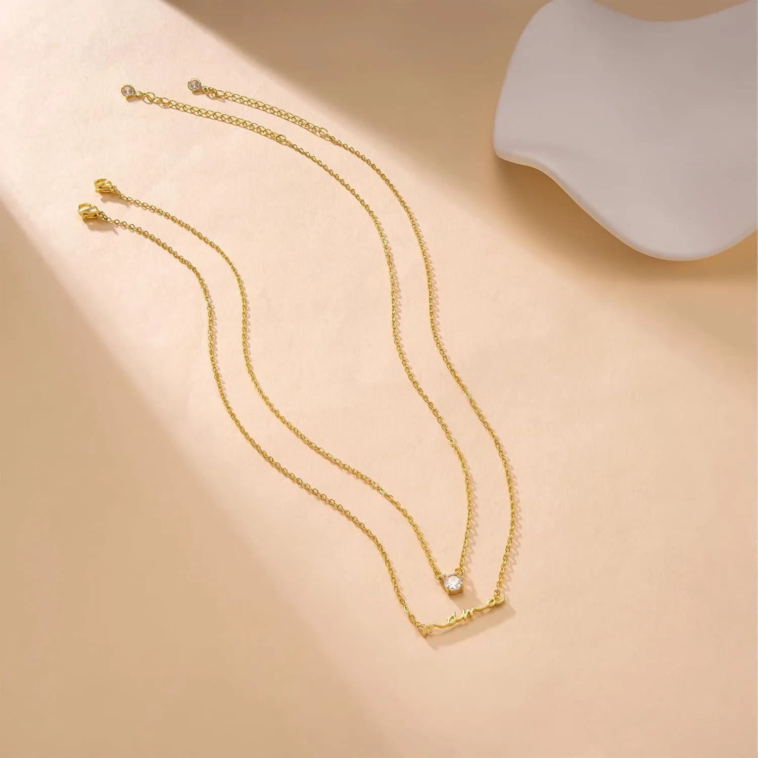 Mothers Day Gifts Gold Necklace - Mama Necklace for Women Mom Wife Sister, Dainty Layered Mom Necklaces Stack Mama Pendant Choker Chain Necklace Birthday Mother's Day Gold Jewelry Gift Trendy