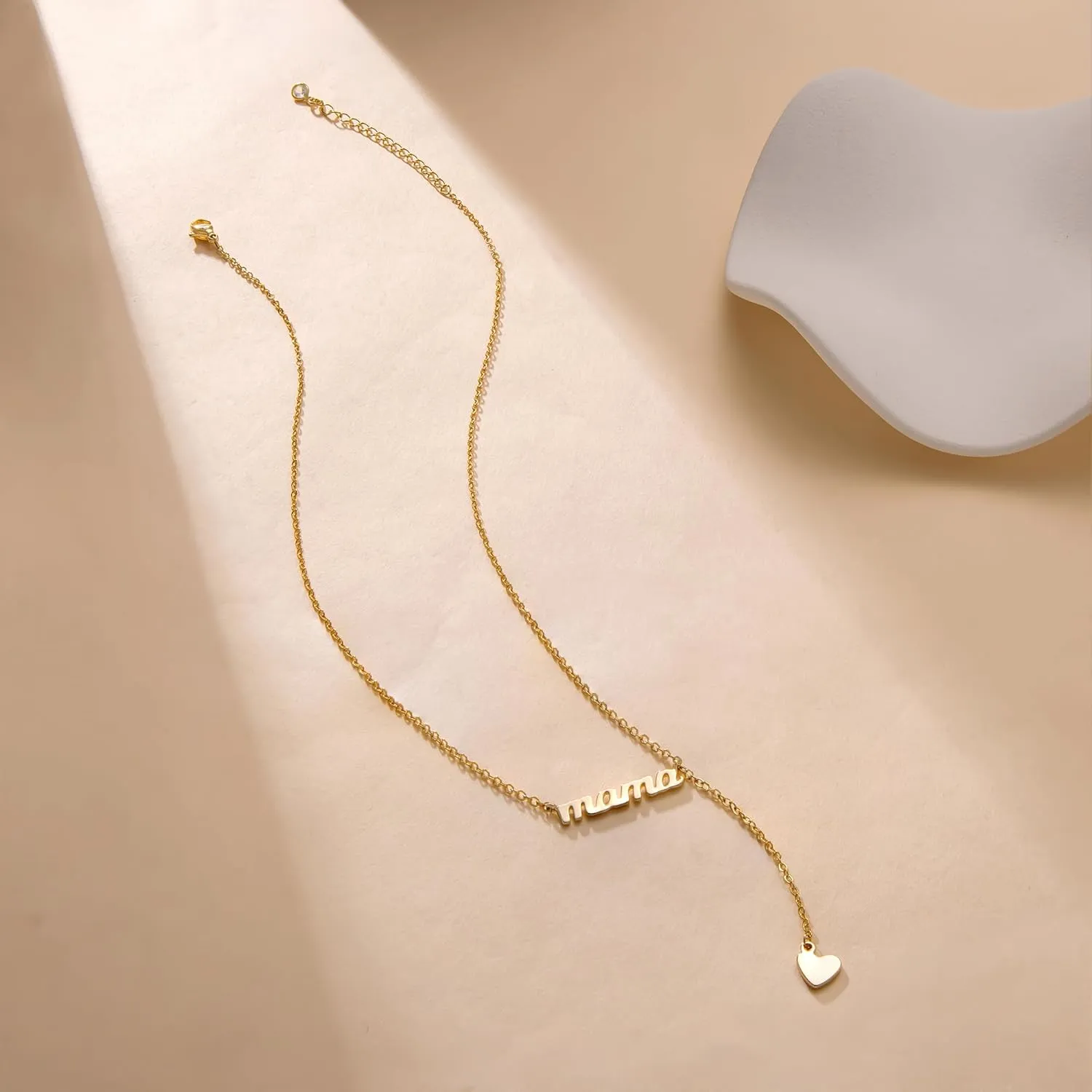 Mothers Day Gifts Gold Necklace - Mama Necklace for Women Mom Wife Sister, Dainty Layered Mom Necklaces Stack Mama Pendant Choker Chain Necklace Birthday Mother's Day Gold Jewelry Gift Trendy
