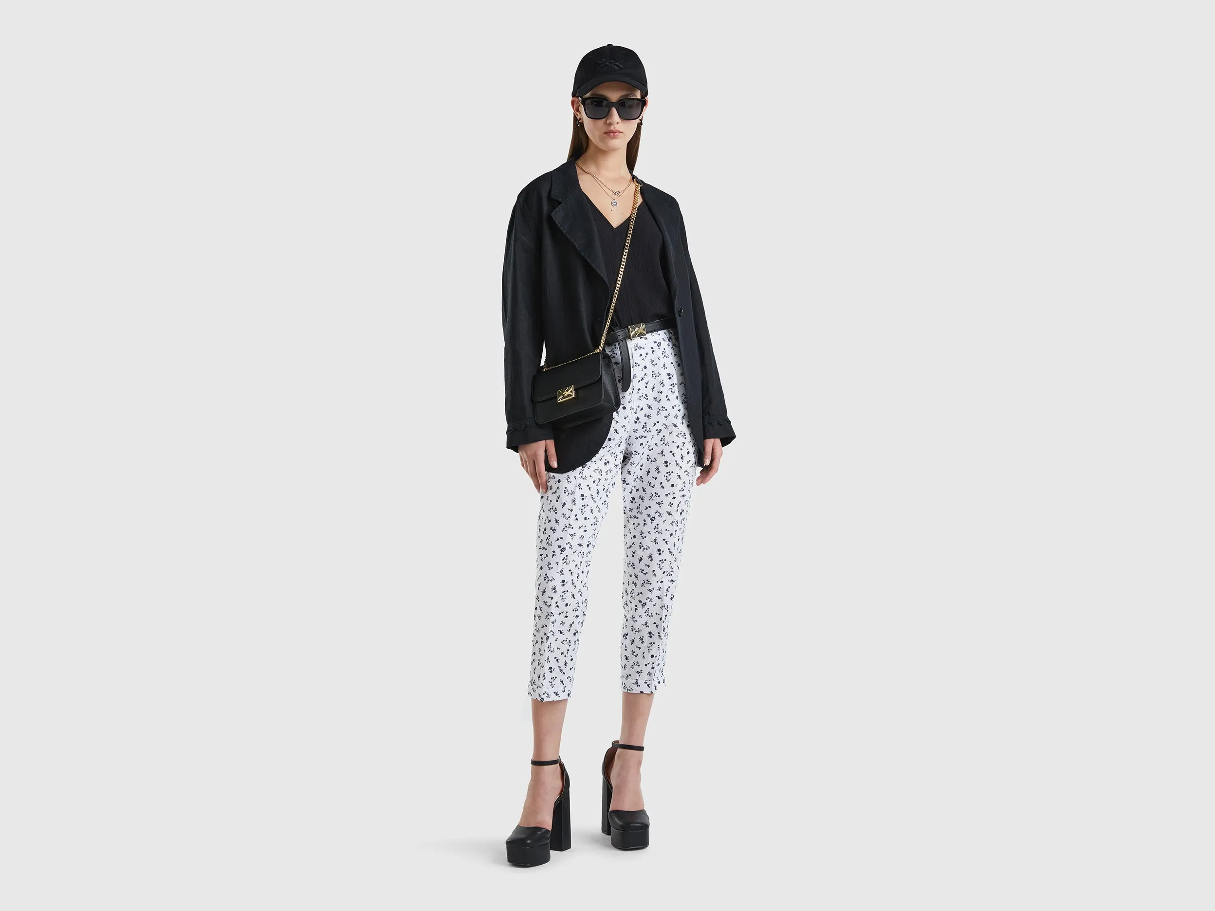 Patterned Cropped Tapered Fit White Linen Trousers