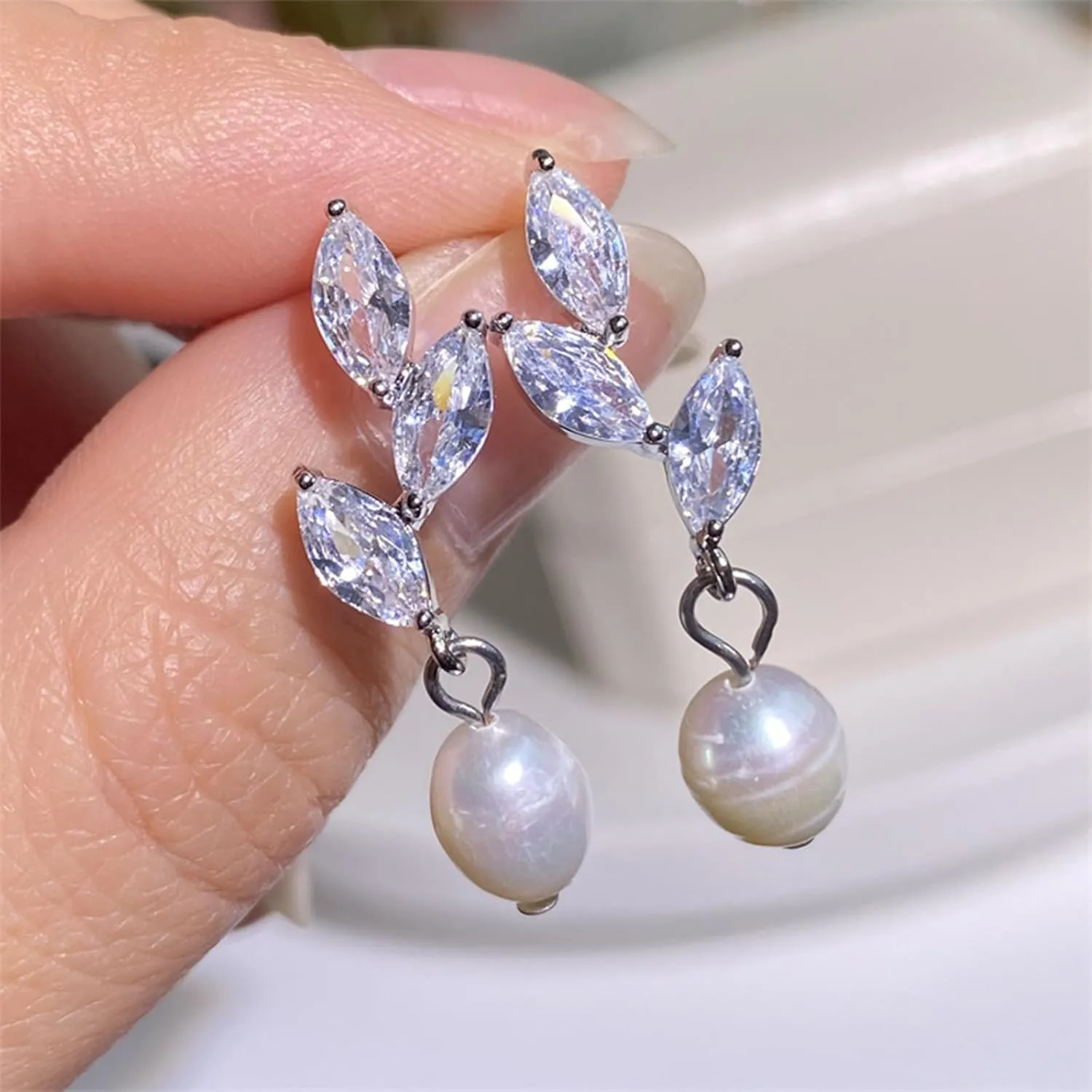 Pearl Drop Earrings for Women Bridesmaid Wedding Earrings for Brides Cubic Zircon Bridal Wedding Jewelry