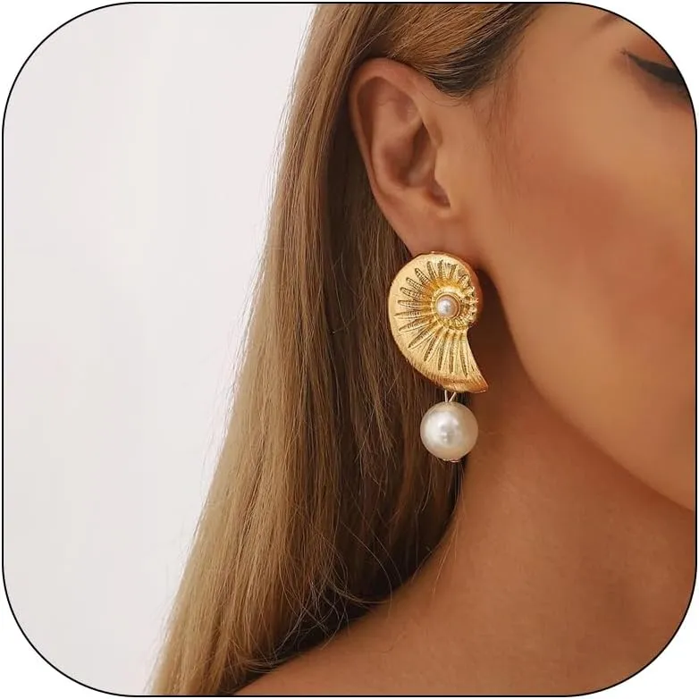 Starfish Earrings Gold Seashell Shell Beach Earrings for Women Beachy Summer Jewelry Outfits for Women Beach Fashion Vacation Essentials