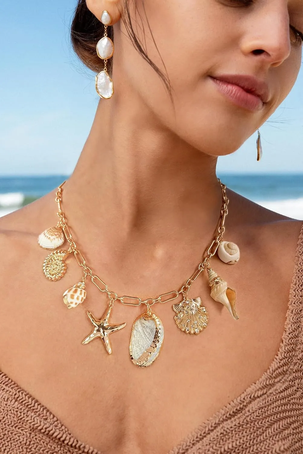 WOWORAMA Gold Sea Shell Necklace for Women Shell Starfish Pearl Charm Necklace Trendy Ocean Sea Pendant Choker Necklace Boho Summer Beach Necklace Jewelry
