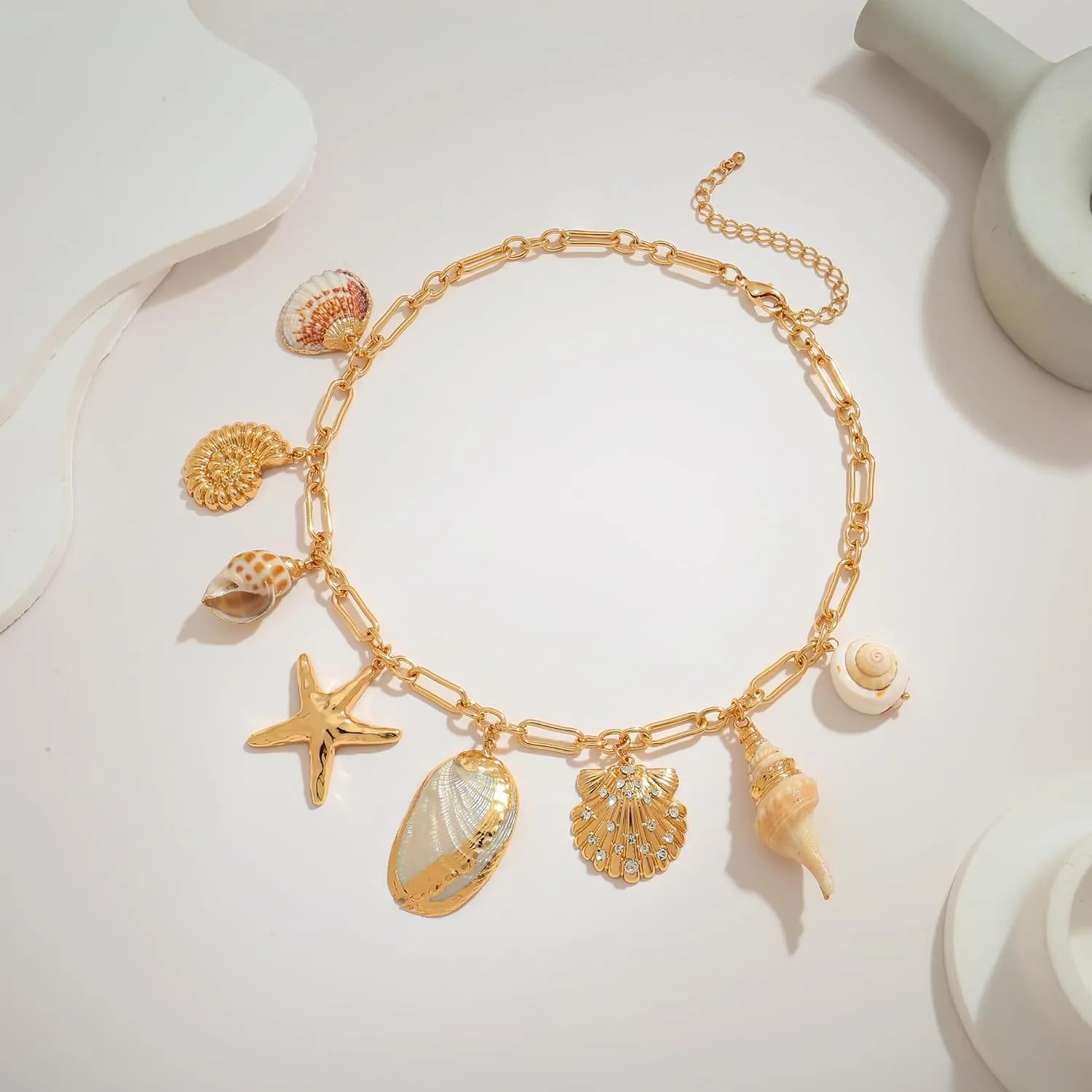 WOWORAMA Gold Sea Shell Necklace for Women Shell Starfish Pearl Charm Necklace Trendy Ocean Sea Pendant Choker Necklace Boho Summer Beach Necklace Jewelry