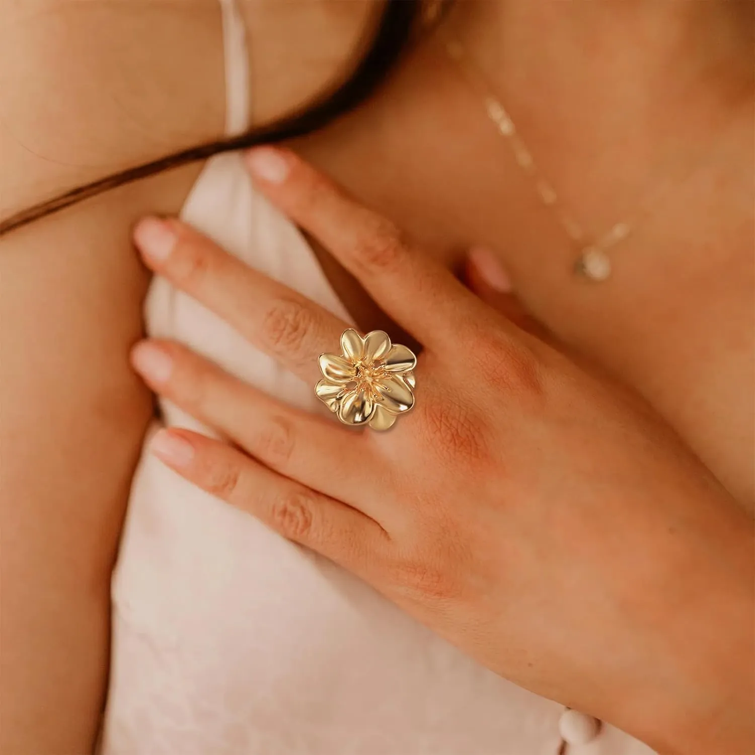 YADUDA Gold Flower Pearl Ring for Women 18K Gold Plated Stainless Steel Adjustable Open Flower Statement Ring Dainty Non Tarnish Stackable Dainty Rings for Women Every Jewelry