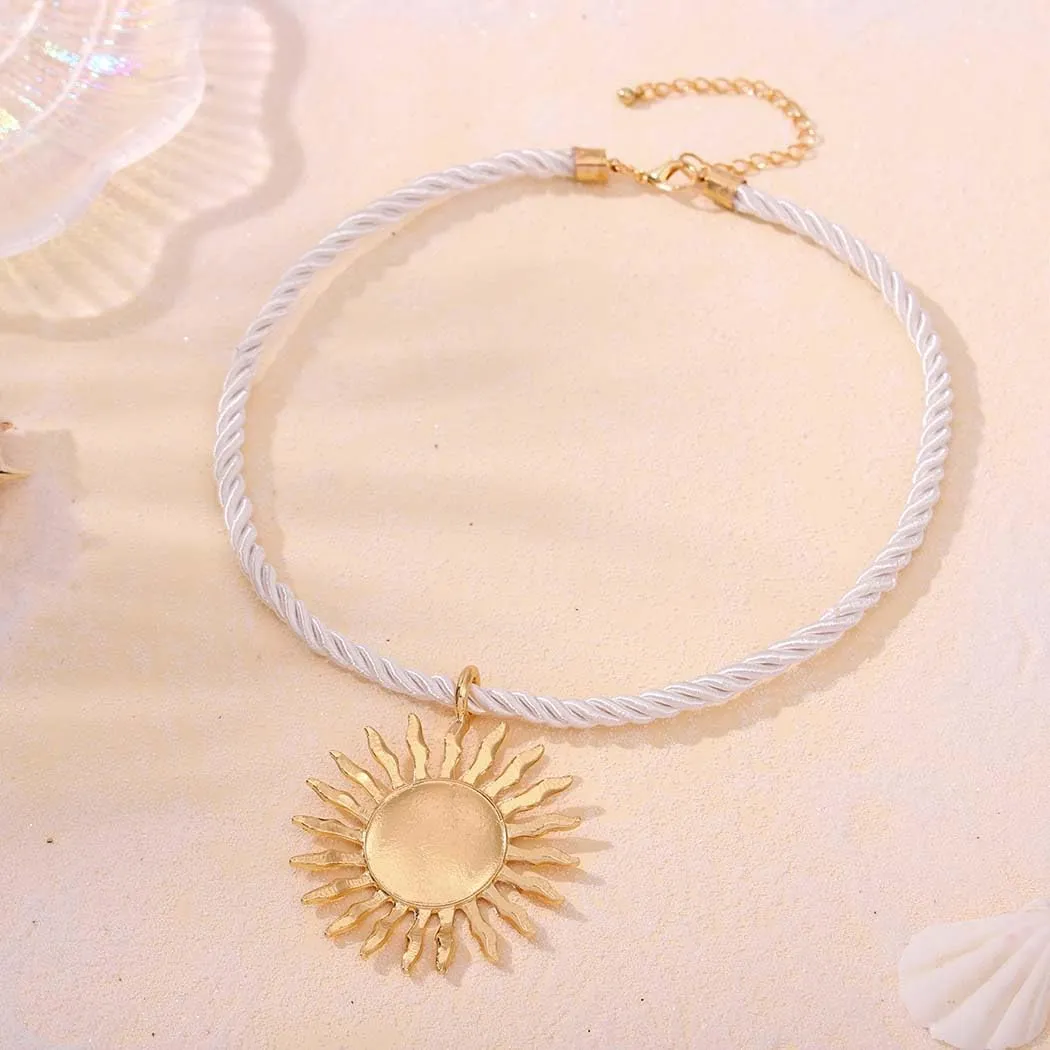 Yalice Boho Seashell Pendant Necklace for Women Beach Starfish Conch Necklaces Charm Shell Jewelry for Summer Accessories Gift